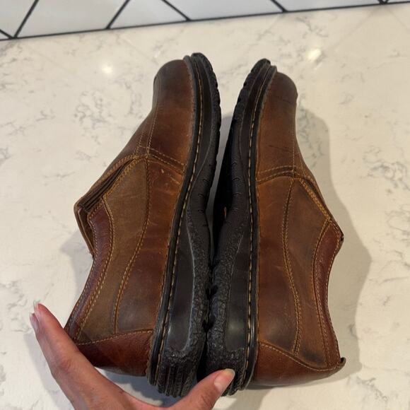 Born Blast III Brown leather slip on loafer size 14 wide minimalist neutral - Picture 5 of 7